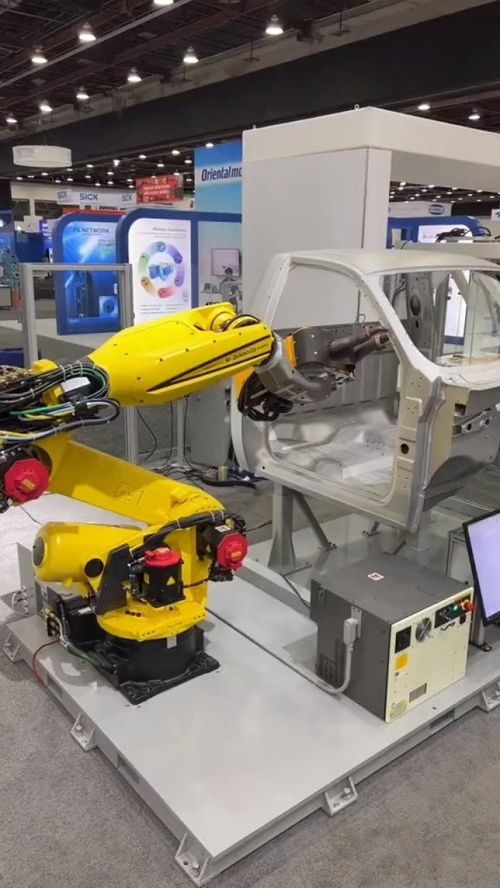 自動(dòng)焊接機(jī)器人 工業(yè)機(jī)器人的重要分支與工業(yè)自動(dòng)化的關(guān)鍵推動(dòng)力